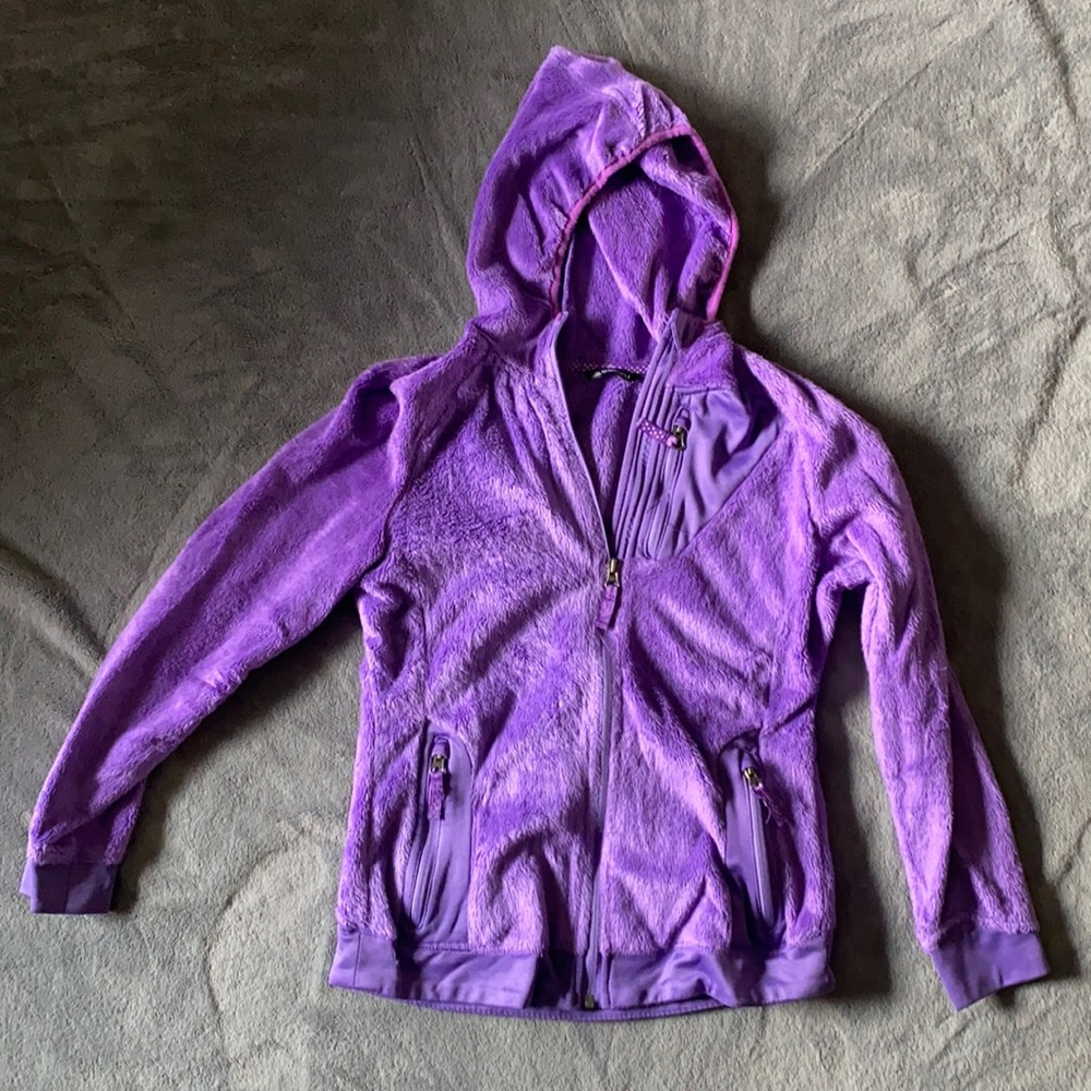 Snozu light and fuzzy jacket for girls size 14/16.